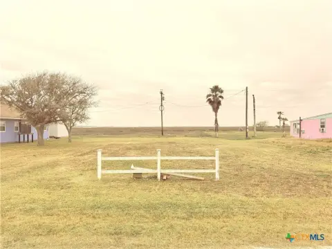 Waterview Lot Near Magnolia Beach