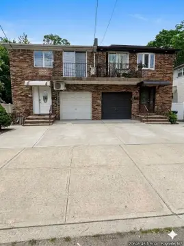 Bayside Multifamily with Separate Entrances