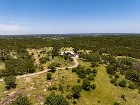 Kerrville Ranch with Sweeping Views