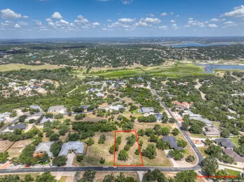 Residential Homesite with 100-Foot Frontage