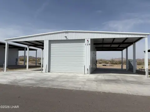 RV Storage & Park Garage Unit