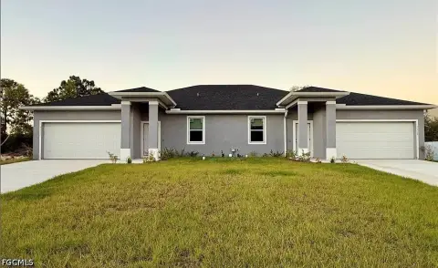 New Duplex in Lehigh Acres