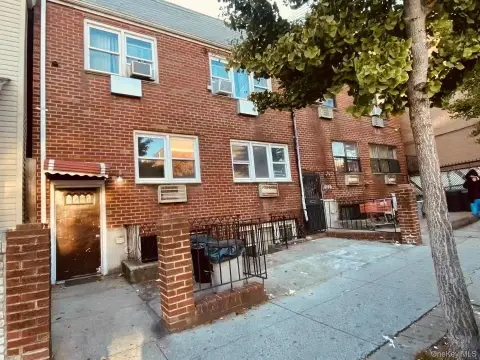 Six-Dwelling Multifamily Property, Corona