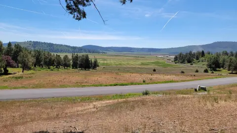 Klamath Falls Land with Views