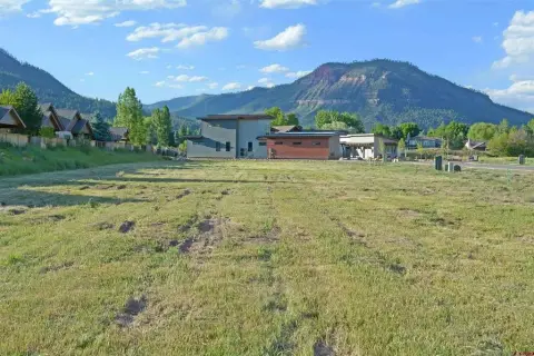 Ultra-Level Residential Homesite
