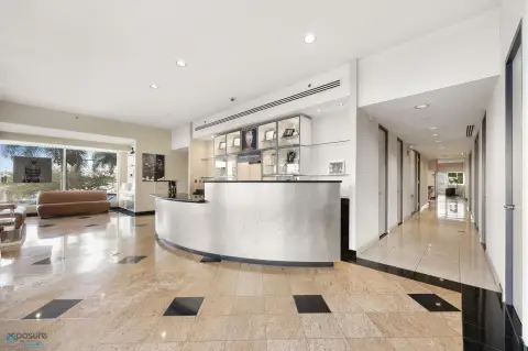 Versatile Commercial Space in Guaynabo