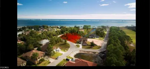 Navarre, FL Land in Community