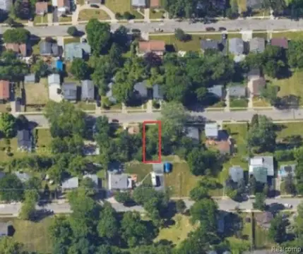 Vacant Lot in Pontiac