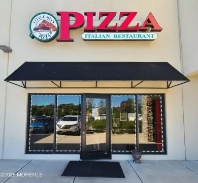 Turnkey Pizza Shop For Sale