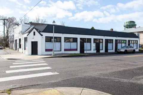 Versatile Commercial Property with Warehouse