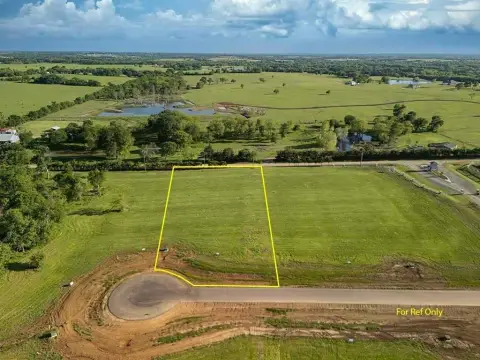 Acreage Homesite Near Bois D’Arc Lake