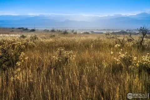 Expansive Mountain View Homesite