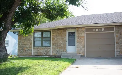 Duplex with Full Basement