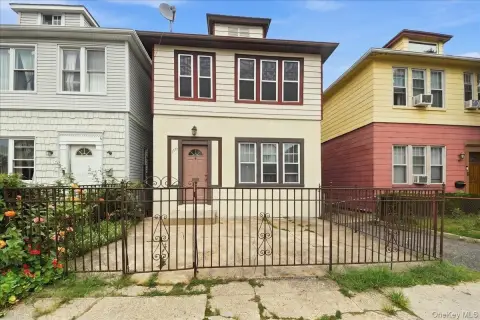 Detached Duplex with Large Deck