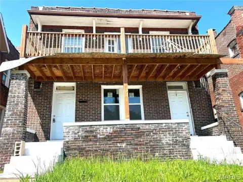 St. Louis Duplex Investment Opportunity