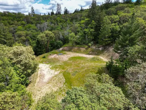 5-Acre Parcel Near Grants Pass