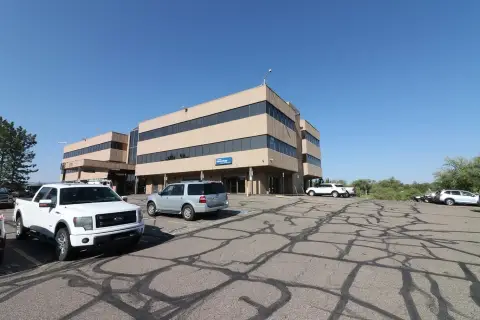 Leased Office Building with Airport Access