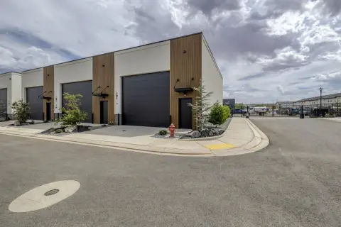 Warehouse Unit with Finished Mezzanine