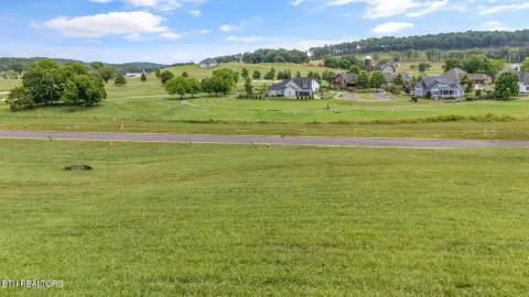 Residential Land in Loudon, TN