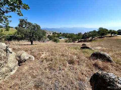 Stallion Springs 1.57-Acre Lot
