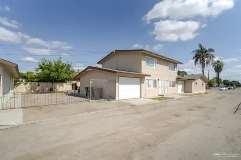 Updated Fourplex in Riverview Neighborhood