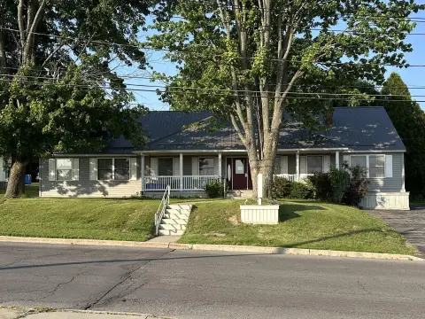 Medical Office with Apartment