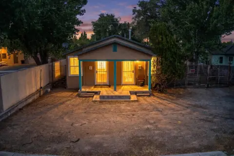 Two-Unit Duplex with Extra Lot