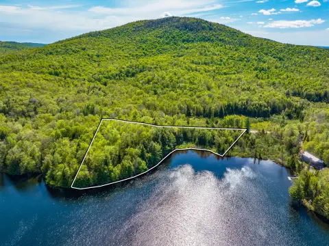Land in Eco-Friendly Community