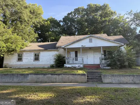 Commercial Property Ready for Renovation