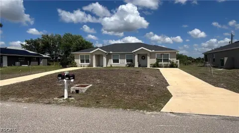 Newer Duplex in Deep Creek