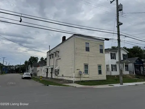 Renovated Triplex with Central Air