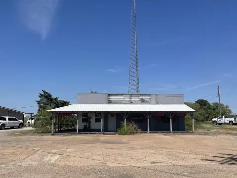 Waldenburg Commercial Property on Highway
