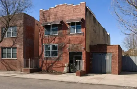 Renovated 8-Unit Apartment Building