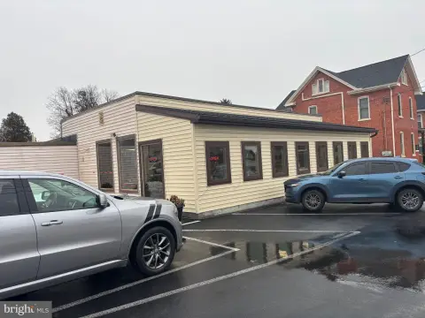 Restaurant Space with Parking Lot