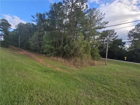 Residential Land in Valley, AL