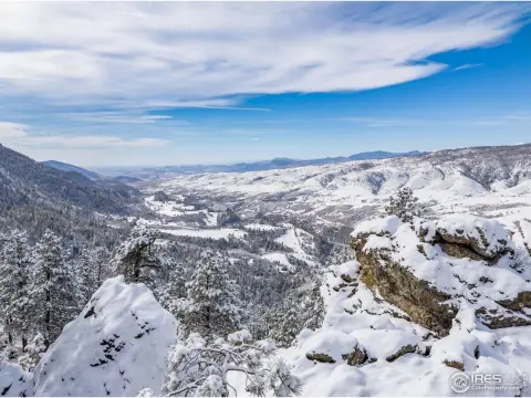 Private Mountain Retreat Land