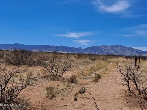 Residential Land Parcel with Views