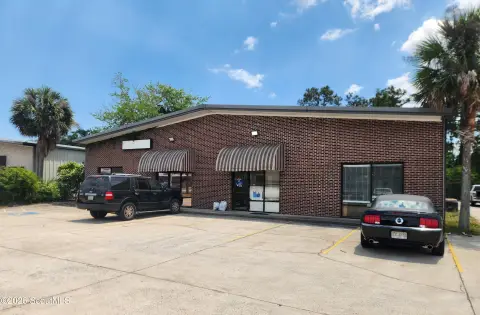 Flex Building with Office and Warehouse Space