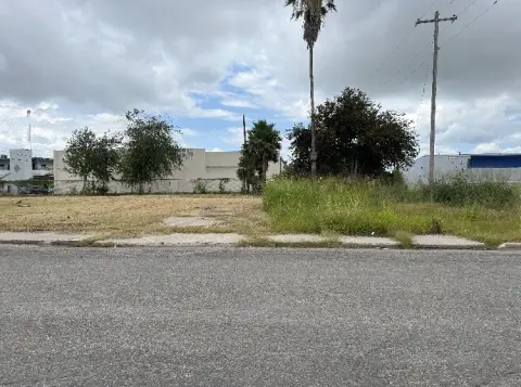 Commercial Lot in Alice, TX