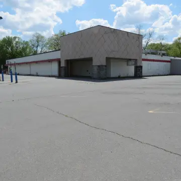 Grocery and Convenience Store Building