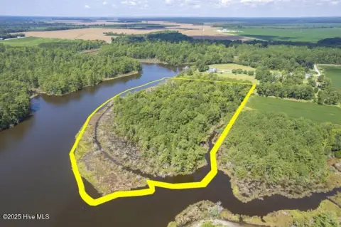Wooded Waterfront Peninsula Land