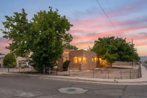 Duplex with Side Yard Access