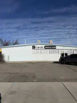 Conventional Restaurant with Overhead Door