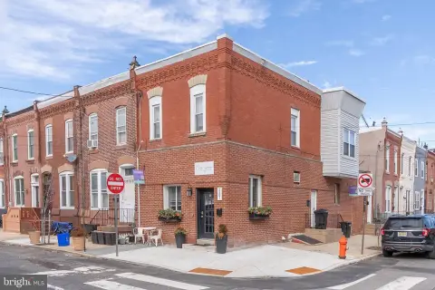 Mixed-Use Property in Philadelphia