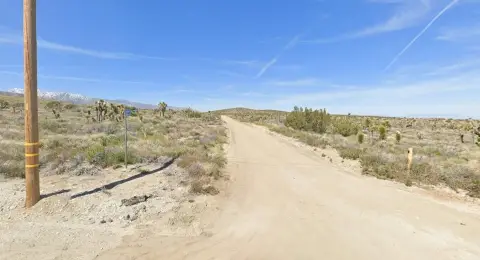 Residential/Agricultural Lots in Llano, CA