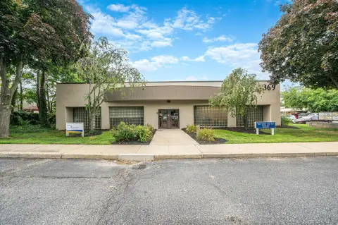 Office Condominium with Private Offices