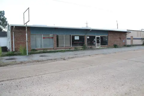 Mixed-Use Building with Warehouse