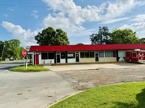 Corner Storefront with Open Layout