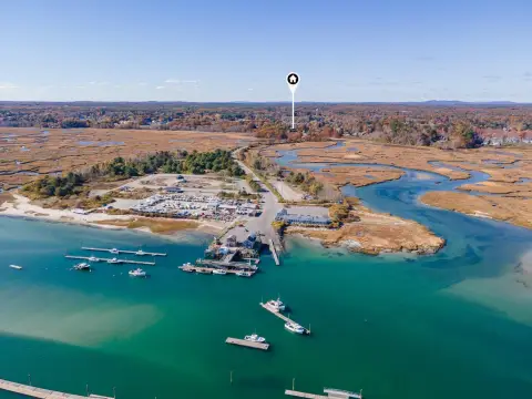 Wells Land Near Harbor