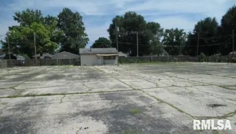Commercial Land